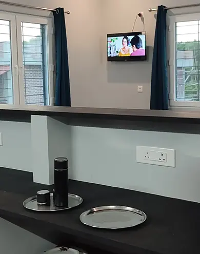 American-style kitchen opening onto the living room